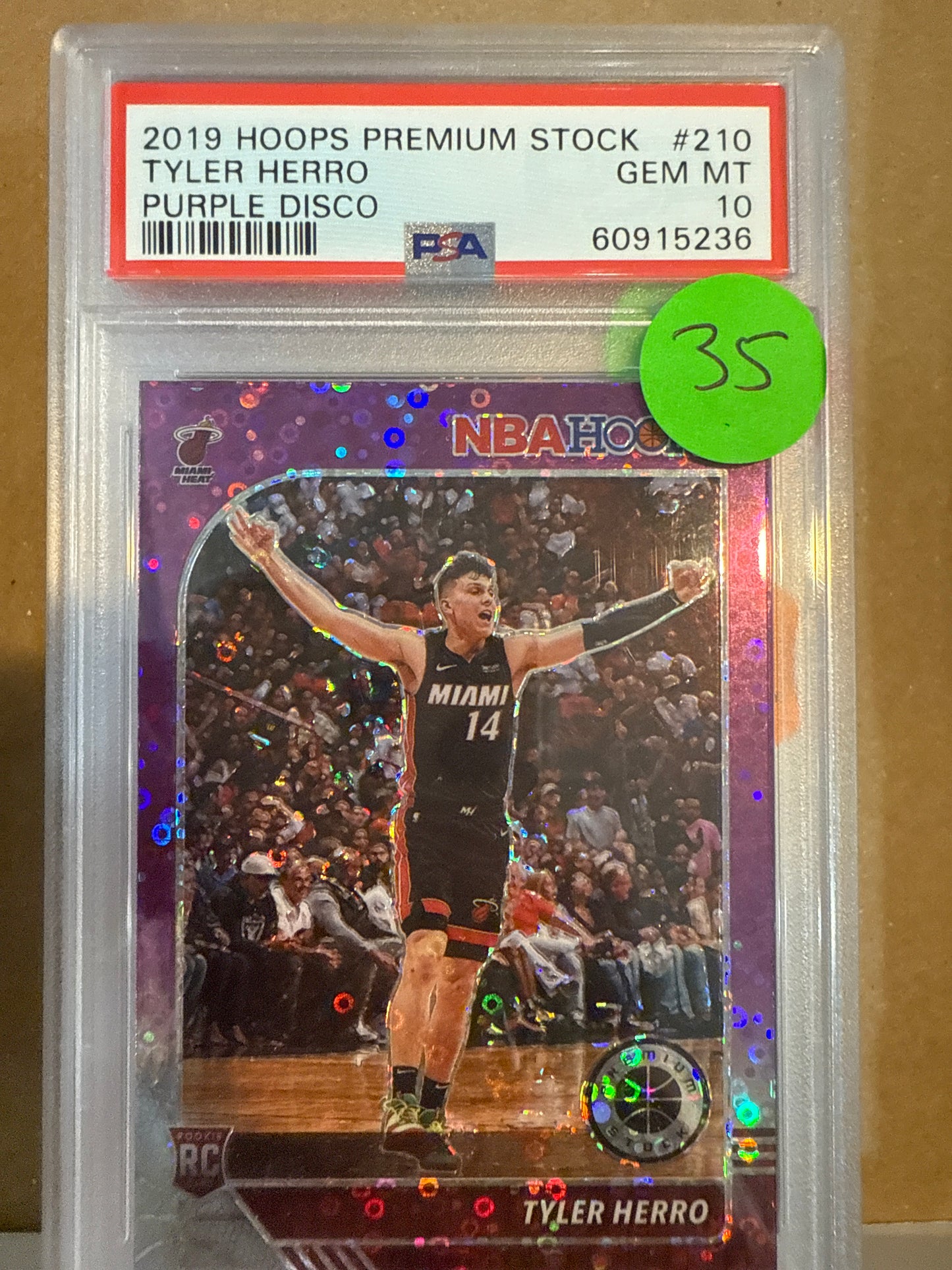 2019 Hoops Premium Stock Tyler Herro PSA 10